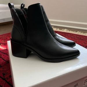 Steve Madden Almighty Black Leather Bootie Size 6. NEVER WORN out.
